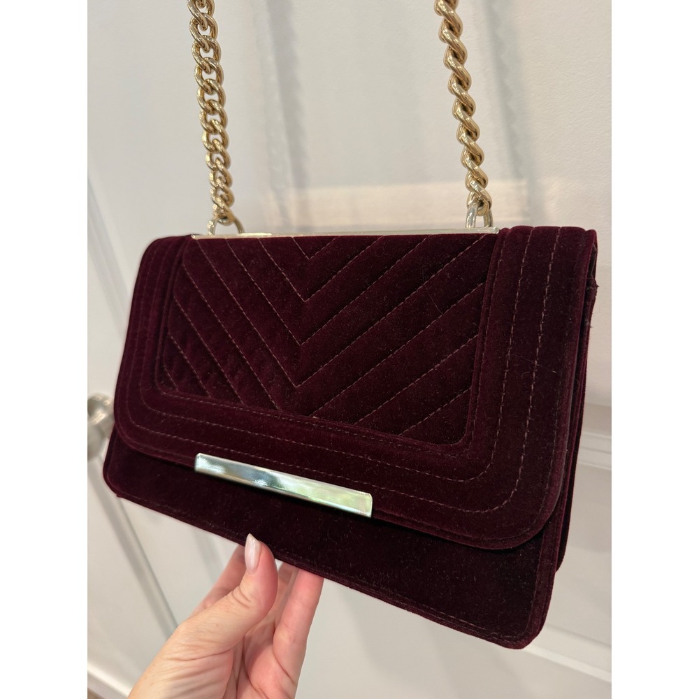 Apt 9 Maroon Velvet Chevron Quilted Crossbody Bag Gold Chain Burgundy Evening - Picture 2 of 7